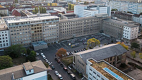 Blick auf die ehemalige "Stasi-Zentrale. Campus für Demokratie".
