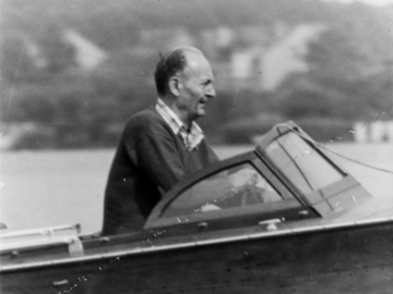 Robert Havemann in seinem Motorboot